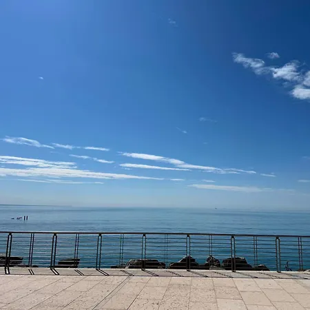 Al Mare غرادو
